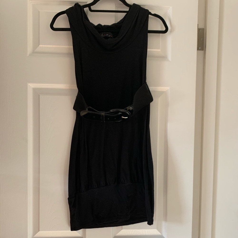 Black Susie Rose belted dress size large juniors